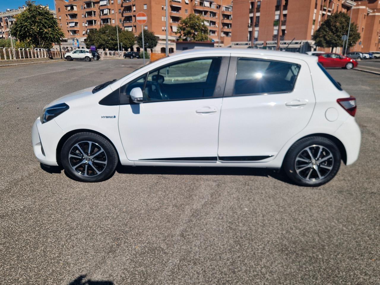 Toyota Yaris 1.5 Hybrid 5 porte Active