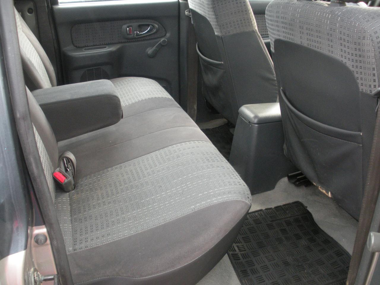 Mitsubishi L200 2.5 TDI 4WD Double Cab Pick-up GLS