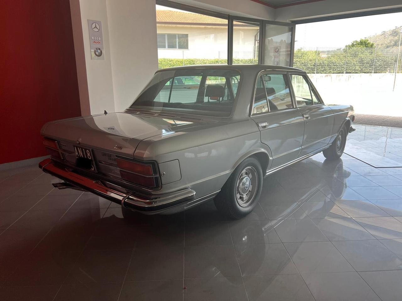 Fiat 130 3200