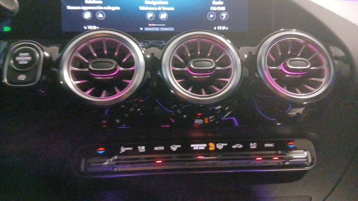 Mercedes-Benz GLA (H247) - GLA 180 d Automatic Sport Plus