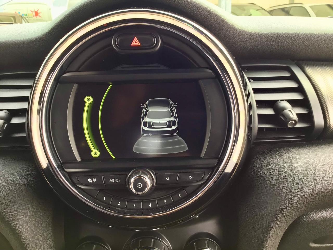 Mini 1.5 Cooper D Business 116Cv Diesel Turbo 5 porte