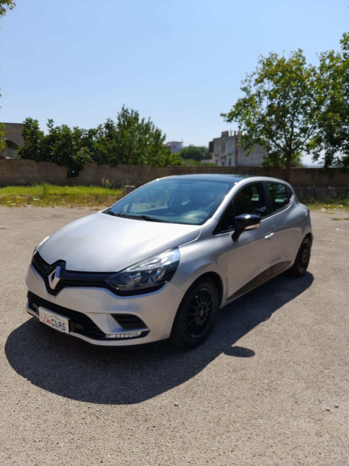 Renault Clio 1.2 75CV 5 porte Zen