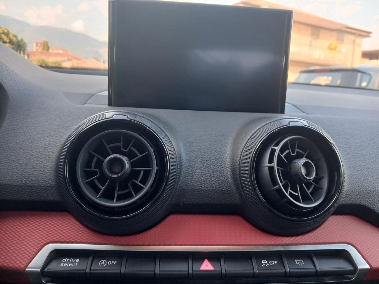 Audi Q2 1.6 TDI - 11/2016 - KM. 137.000 Neopatentati ok