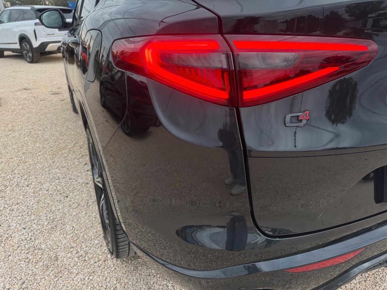 Alfa Romeo Stelvio 2.2 Turbodiesel 210 CV AT8 Q4 Veloce TOTAL BLACK