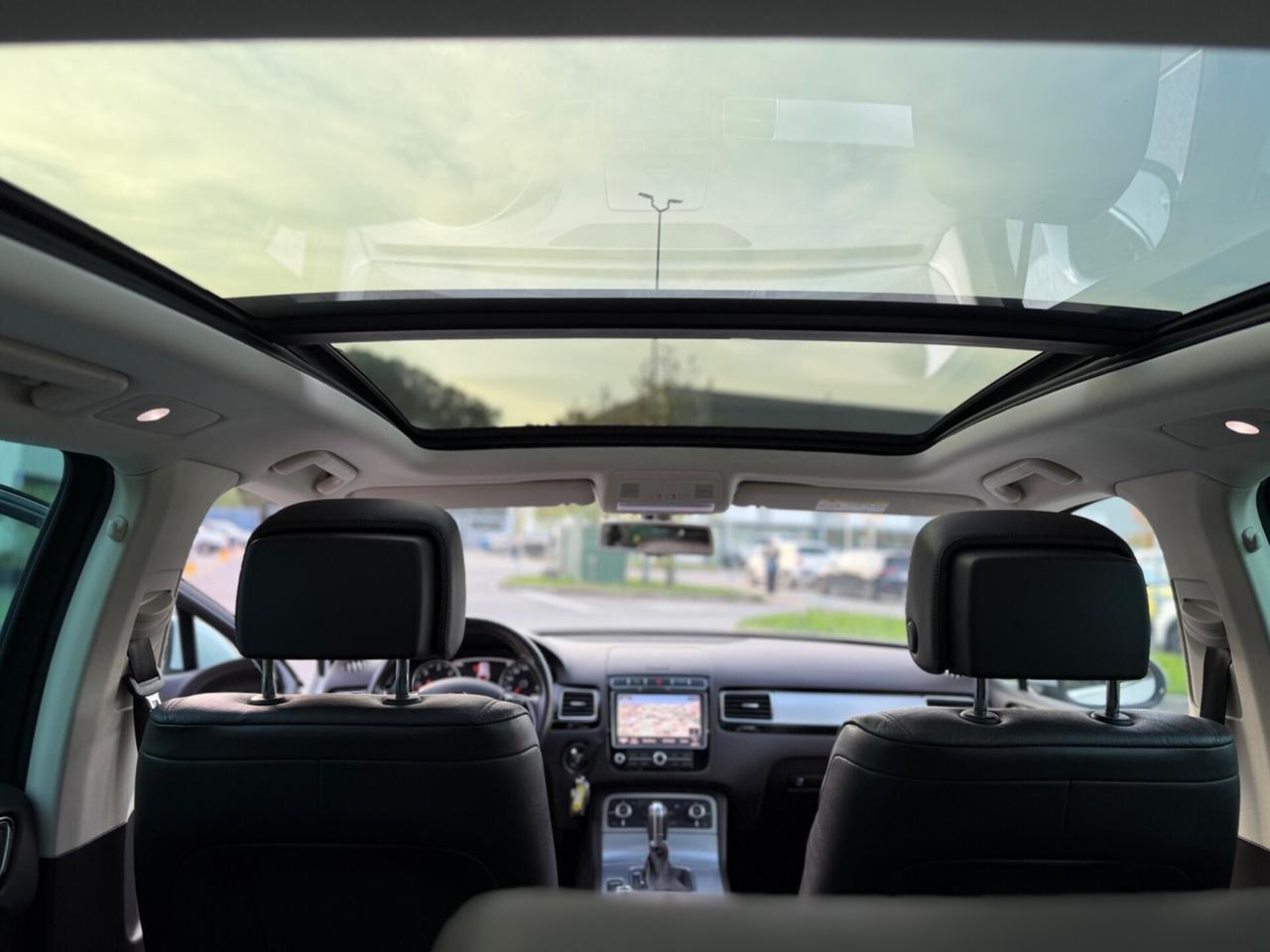 Volkswagen Touareg 3.0 TDI 262 CV *PREZZO REALE*pelle*Automatik*Tetto*Pelle