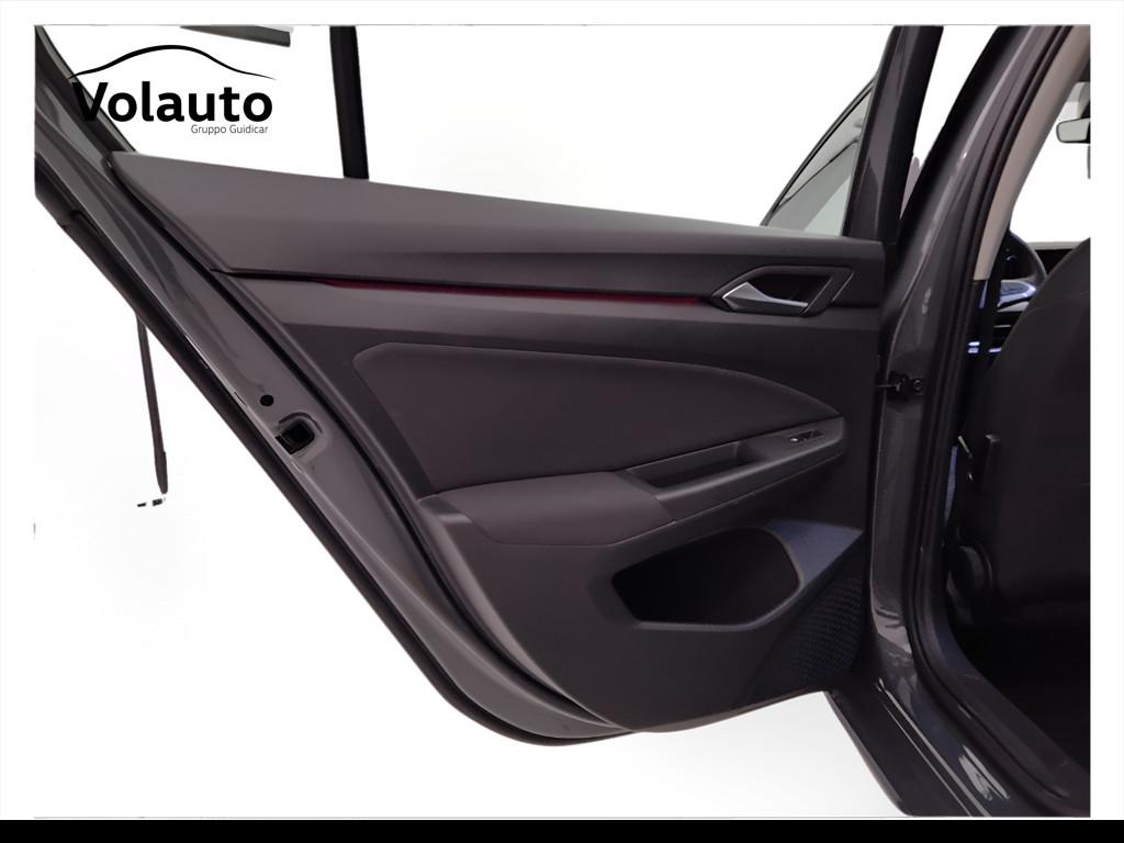 VOLKSWAGEN Golf VIII 2020 - Golf 1.0 etsi evo Life 110cv dsg