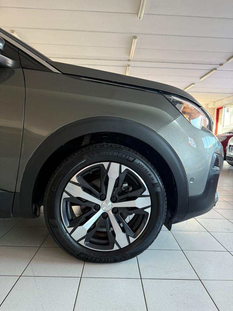 PEUGEOT - 3008 - BlueHDi 130 S&S EAT8 Allure Pack