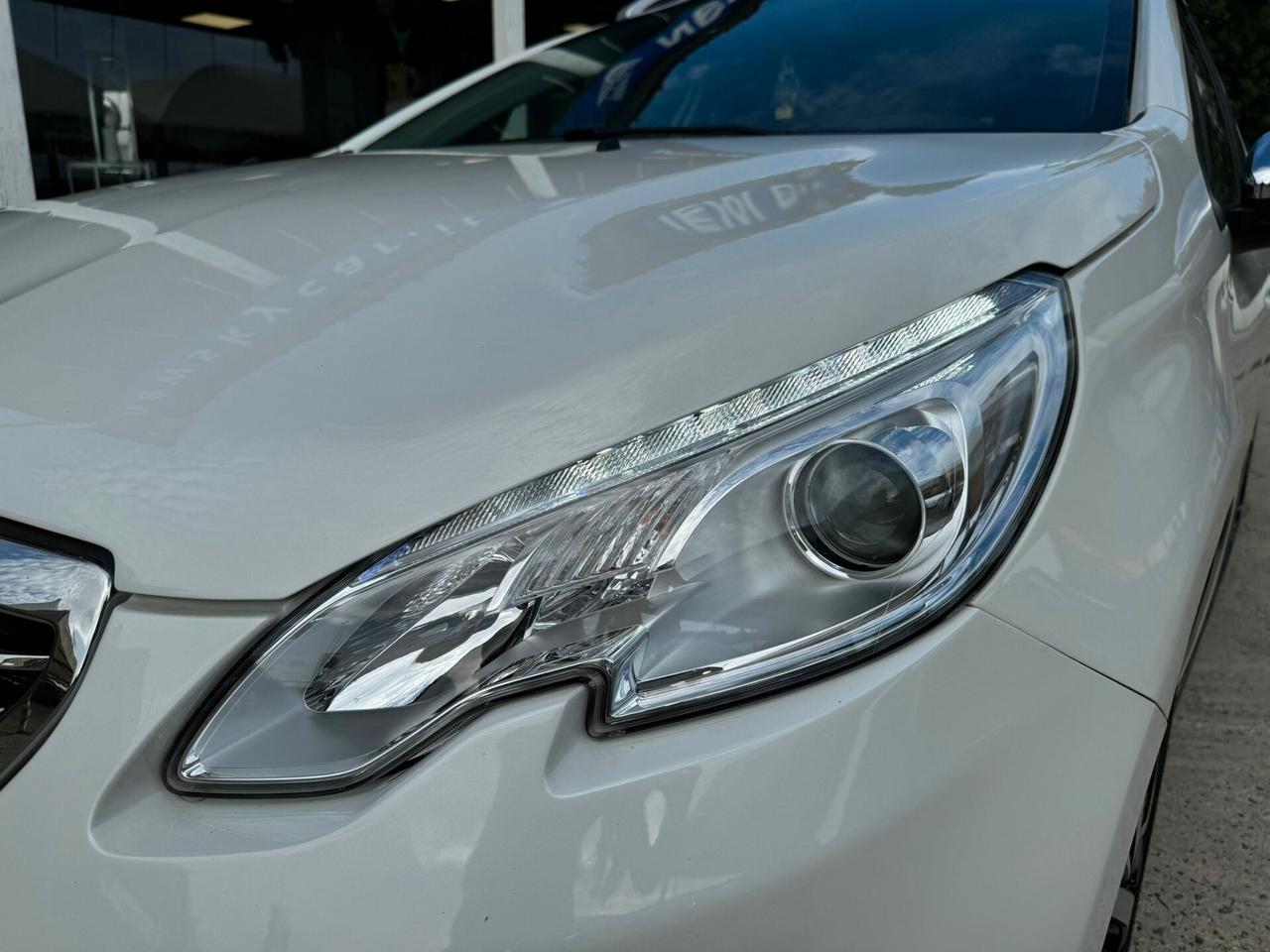Peugeot 2008 BlueHDi 120 S&S Allure