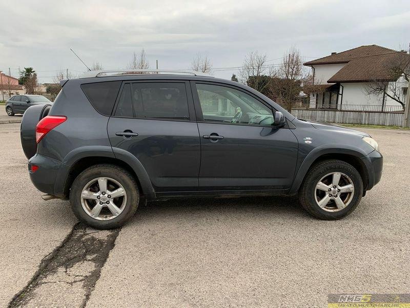 Toyota RAV4 RAV4 2.2 D-4D 177 CV Luxury