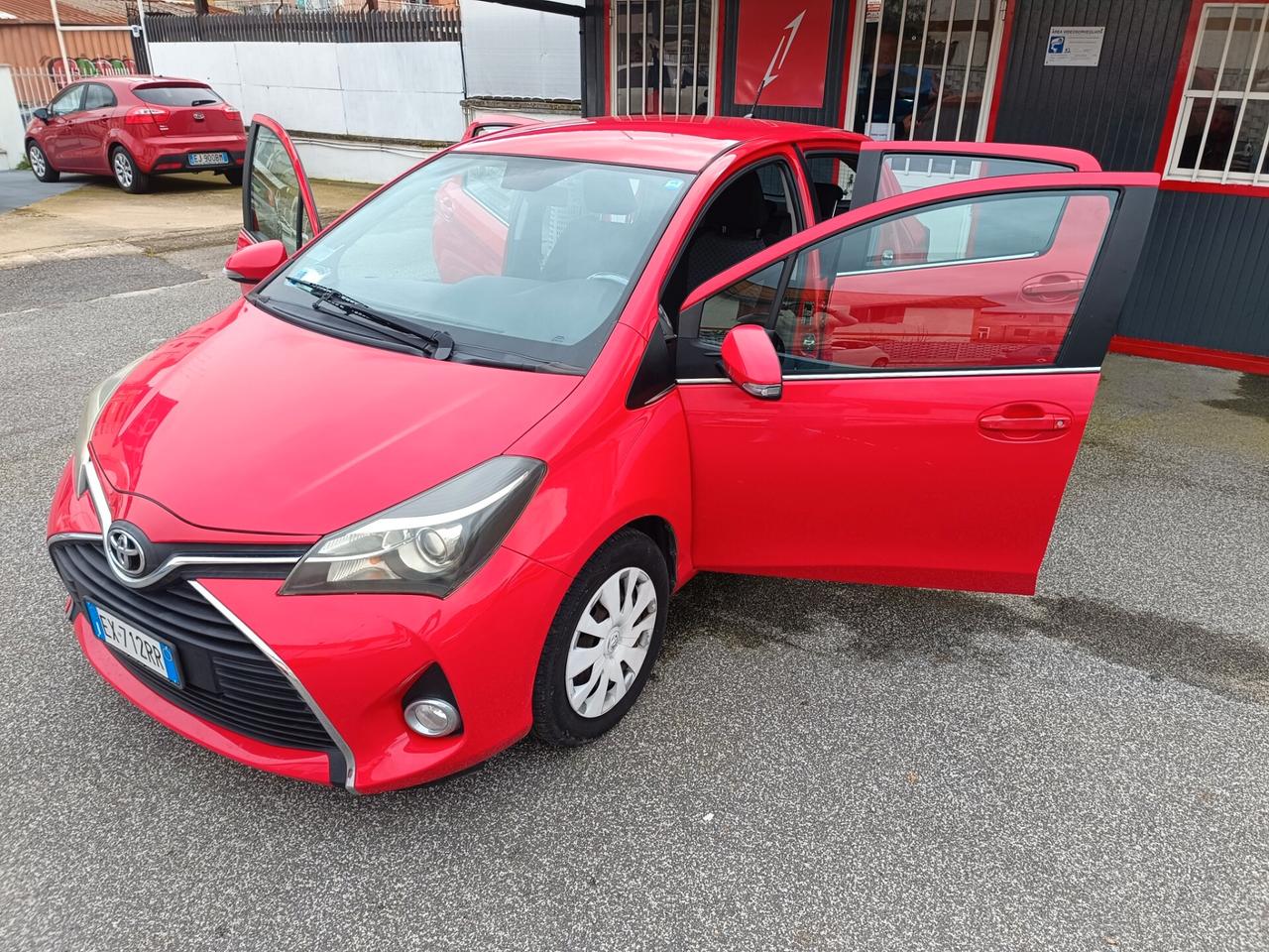 Toyota Yaris 1.0 5 porte Active