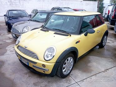 Mini One - anno 2007 - 1.6 benzina - 179000 km