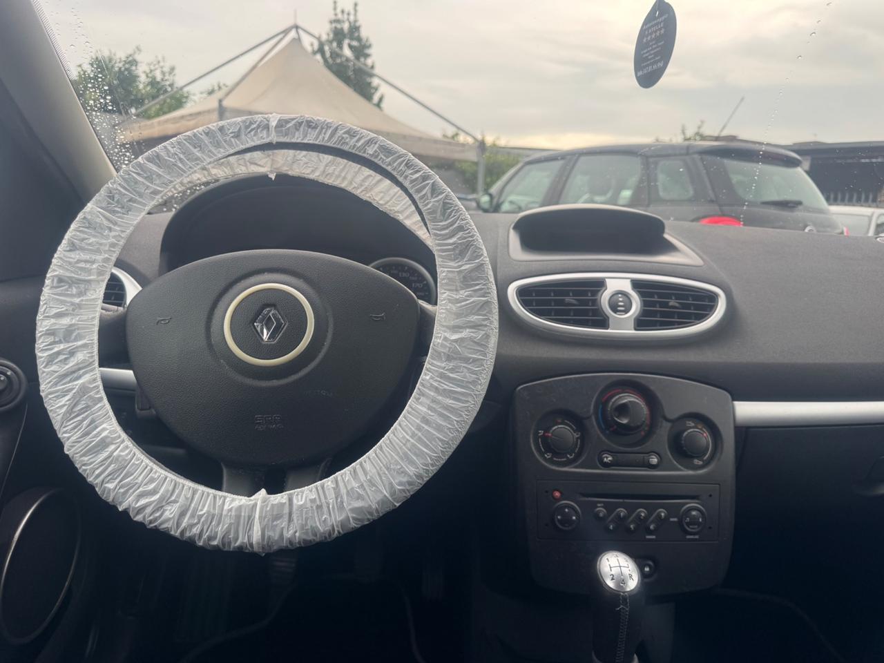 Renault Clio 1.2 16V 5 porte Dynamique