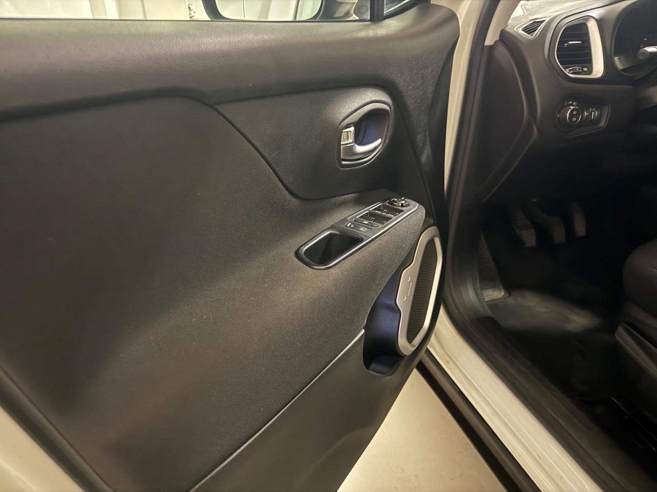 Jeep Renegade 1.6 Mjt 120 CV Longitude