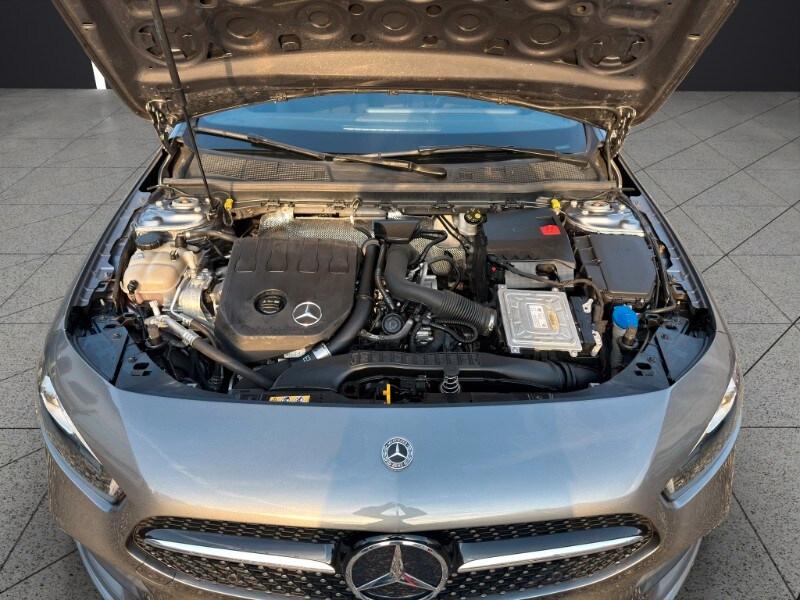 MERCEDES Classe A (W177) A 180 Automatic Pr...