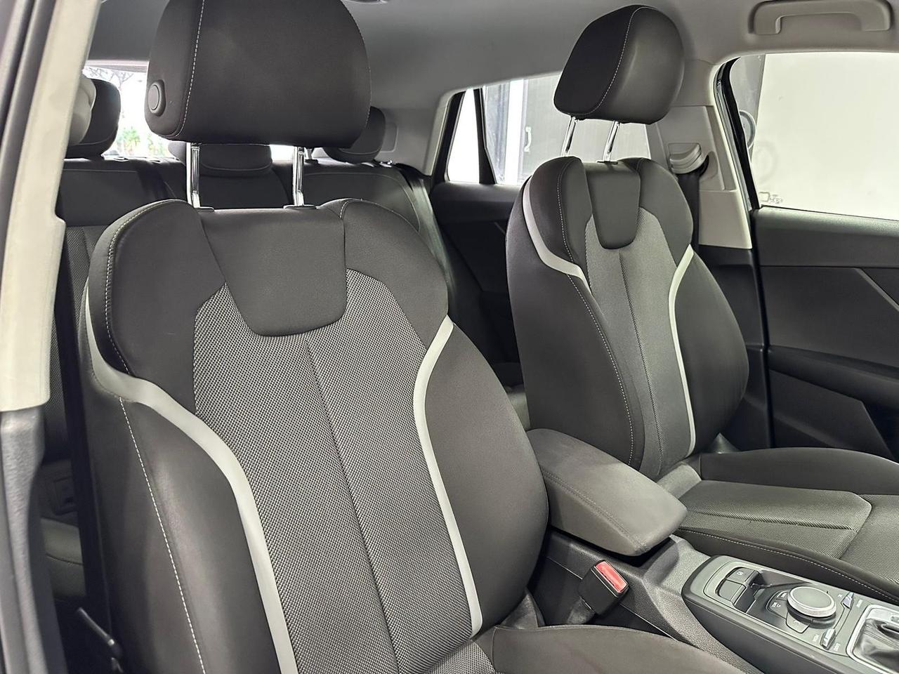 Audi Q2 35 TFSI S tronic Business-LED-NAVI-GARANTITA-2019