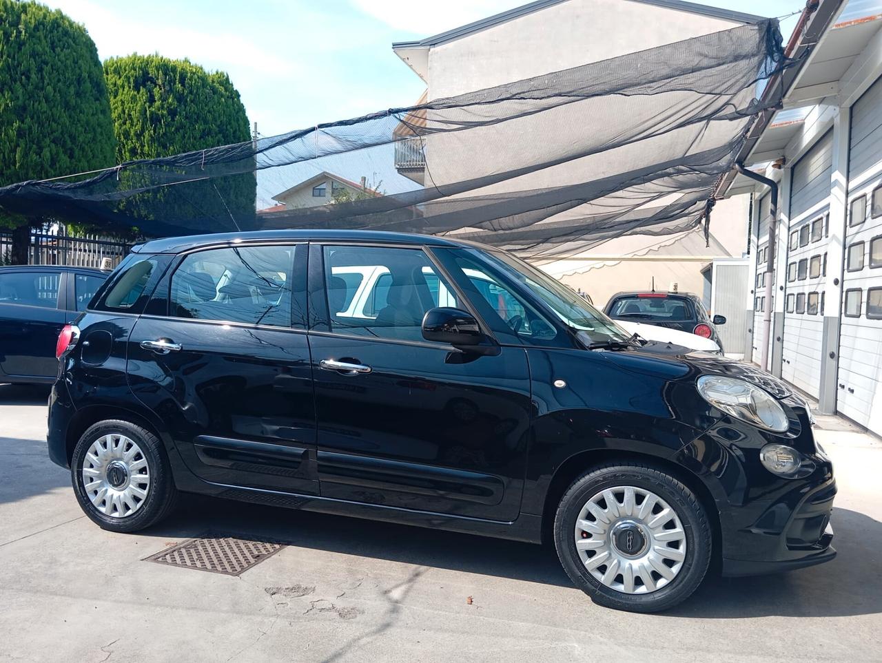 Fiat 500L 1.4 95 CV Lounge si valutano permute