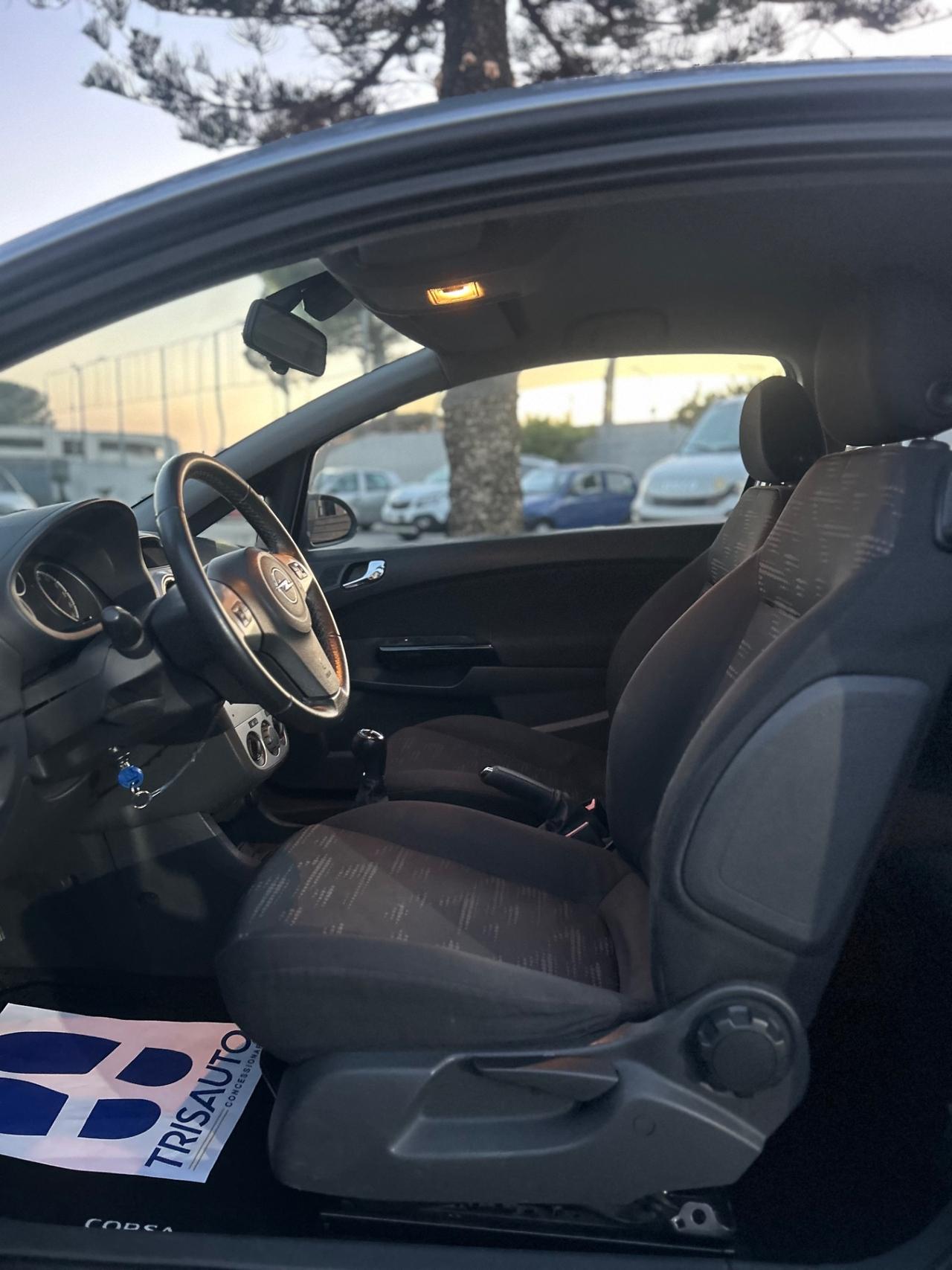 Opel Corsa 1.2 GPL-TECH