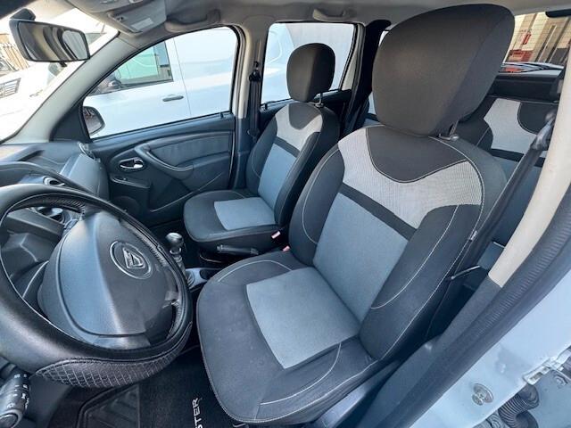 Dacia Duster 1.5 dCi 110CV Start&Stop 4x4 Lauréate