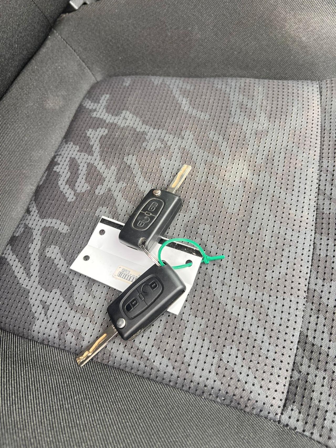 Peugeot 3008 1.6 HDi 110CV Business