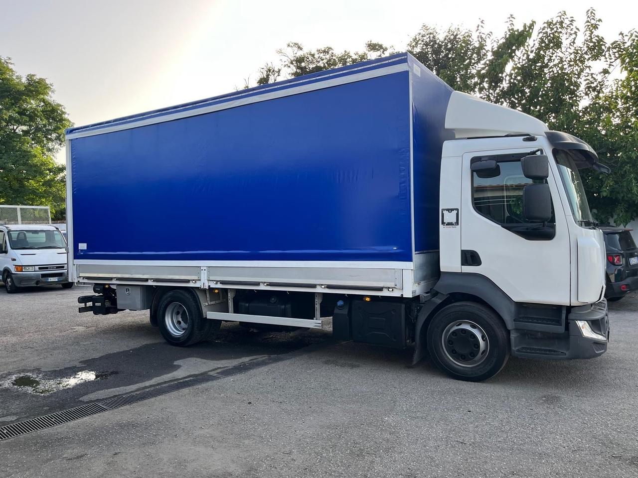 Renault midlum 140 -188 kw-c autom-centina/pedana -2014