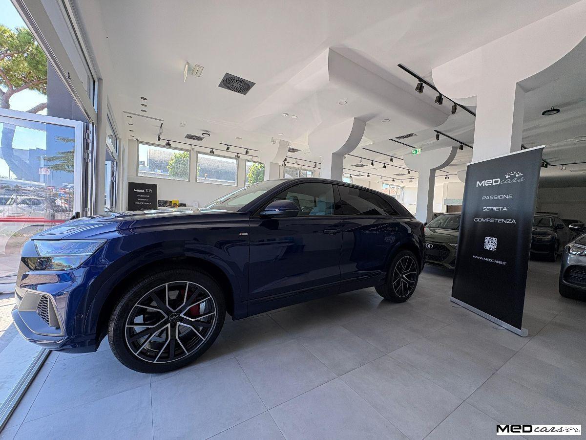 AUDI - Q8 - 55 TFSI quattro tiptronic Sport
