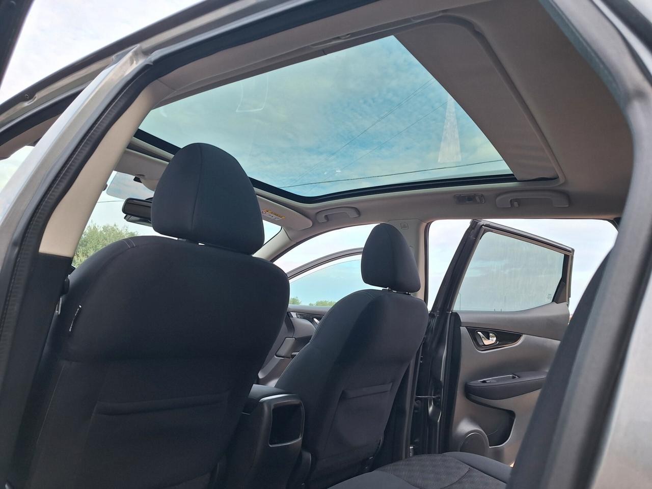 Nissan Qashqai 1.5 dCi Tekna TETTO NAVI CAMERA