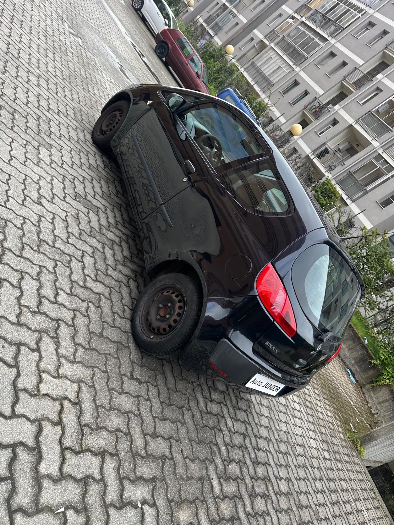 Mitsubishi Colt 1.1 12V 3p. Inform