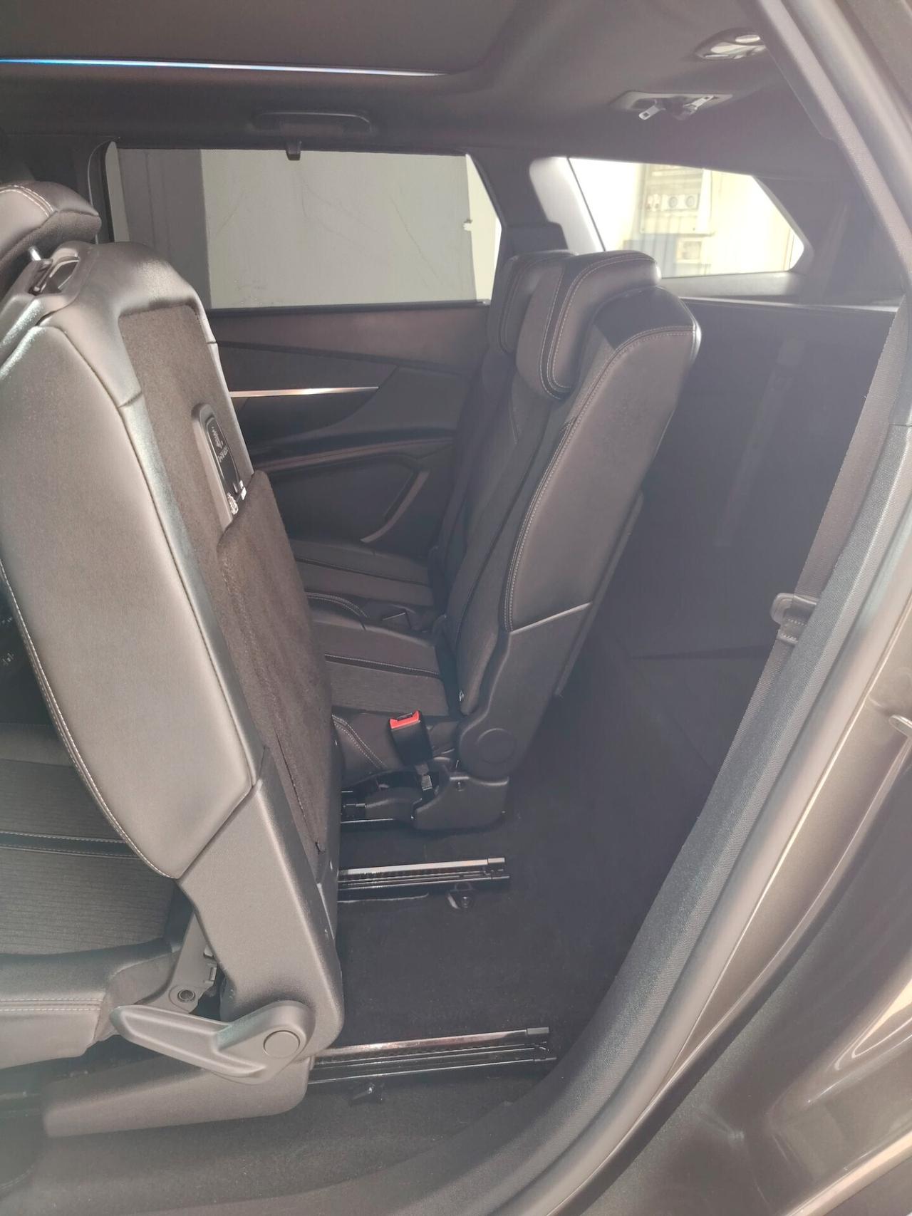 Peugeot 5008 BlueHDi 130 S&S Business