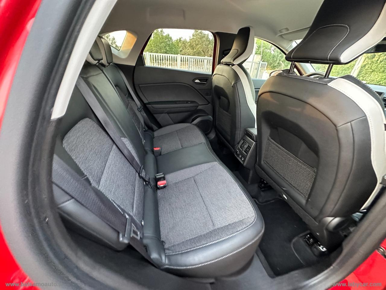 RENAULT Captur Hybrid E-Tech 145 CV Intens