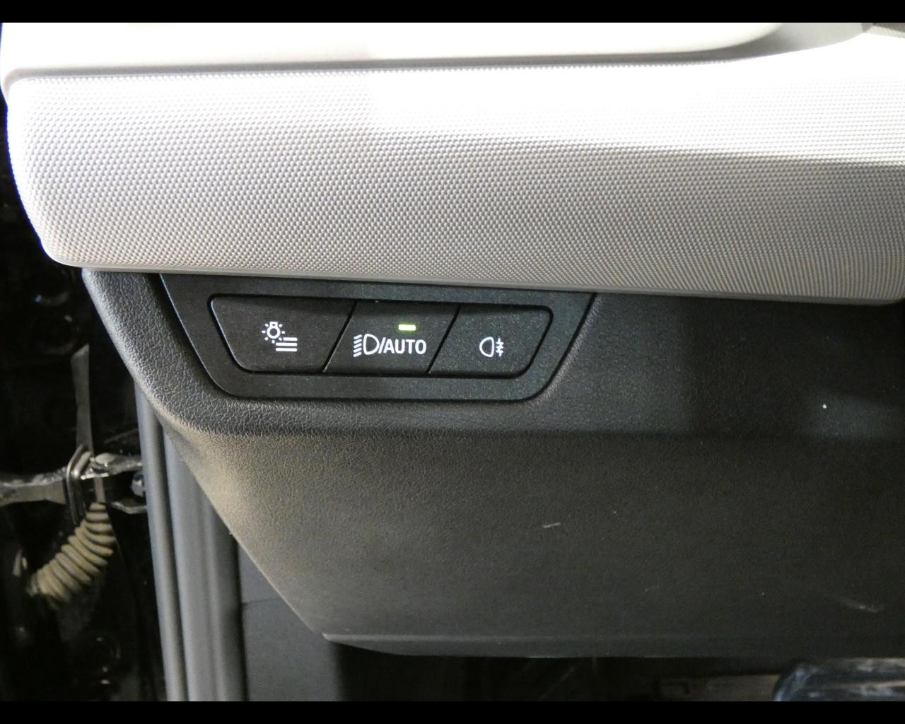 BMW Serie 2 A.T. (U06) - 218d Active Tourer
