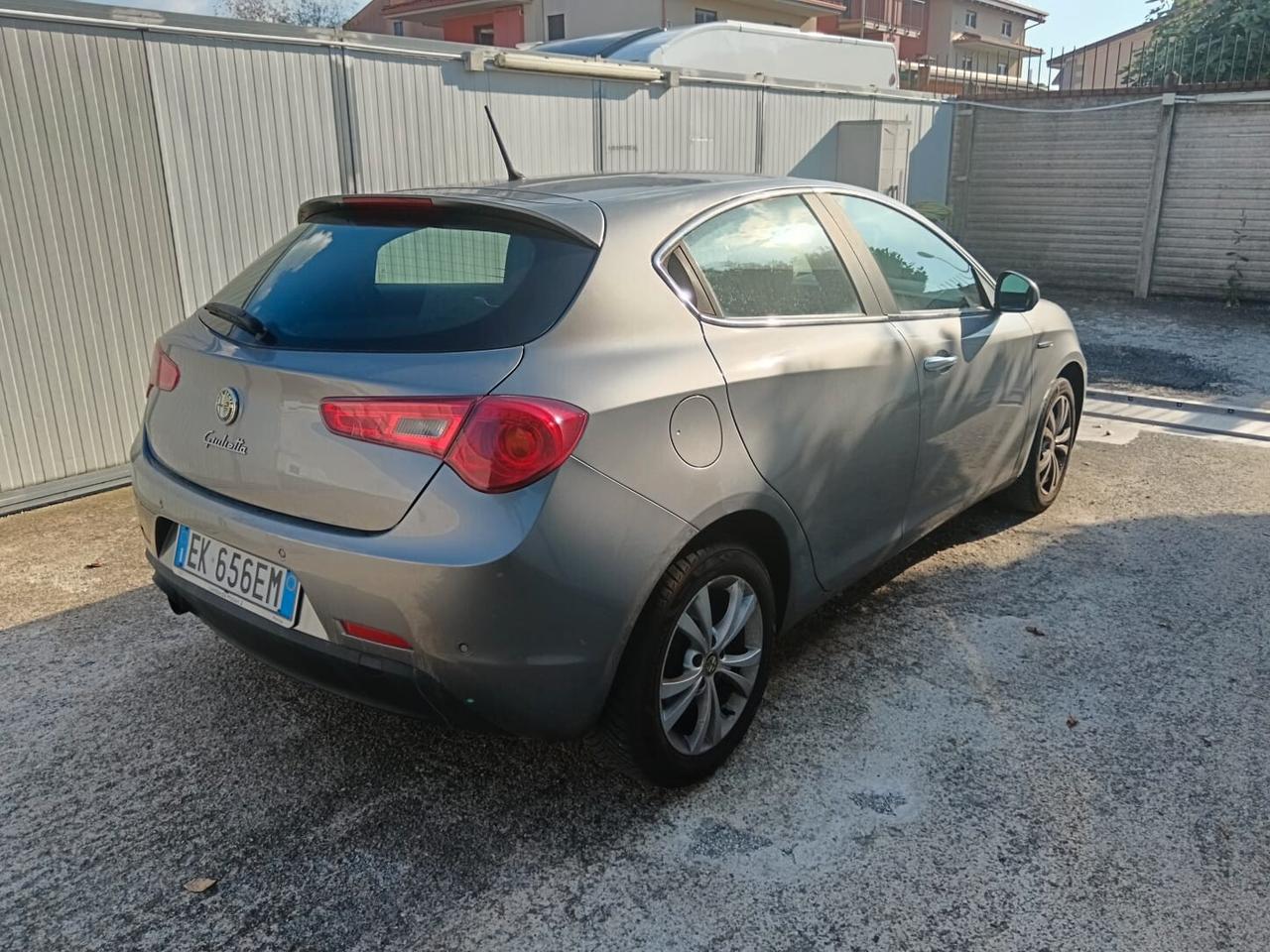 Alfa Romeo Giulietta 1.6 JTDm-2 105 CV Distinctive