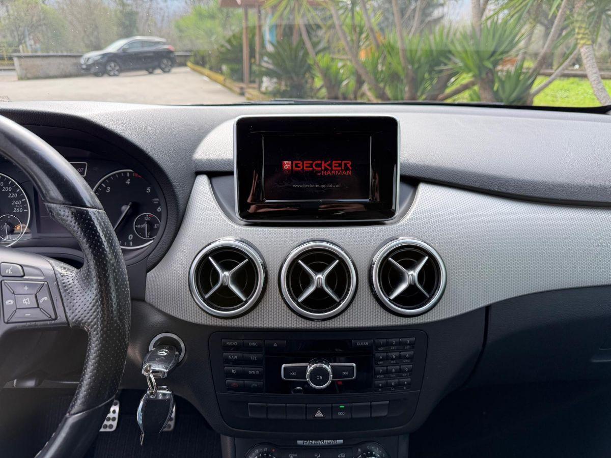 MERCEDES - Classe B - B 200 CDI Premium