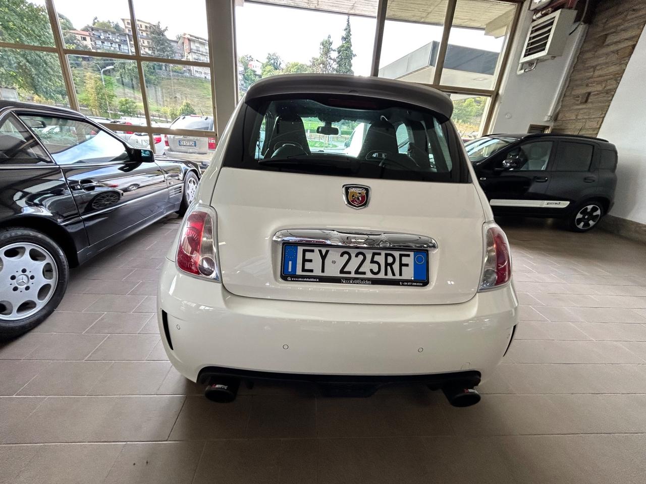 Abarth 500 1.4 Turbo T-Jet Custom