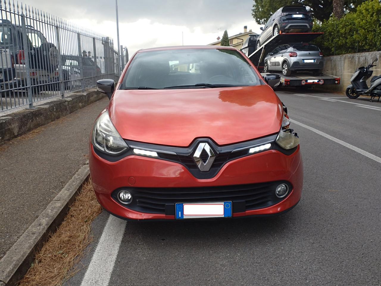 Renault Clio 1.5 dCi Incidnetata/Sinistrata