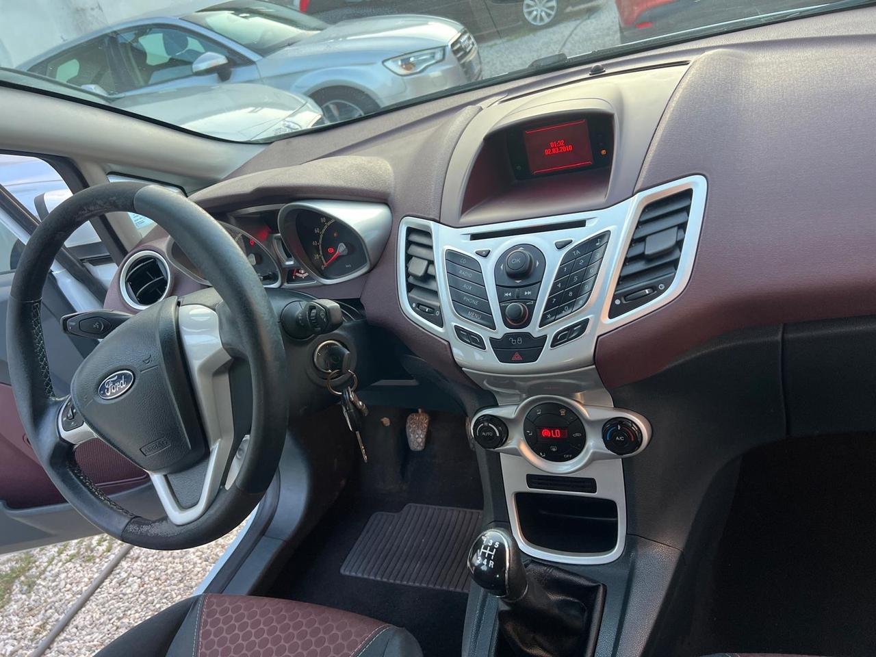 Ford Fiesta 1.4 5 porte Bz.- GPL Titanium