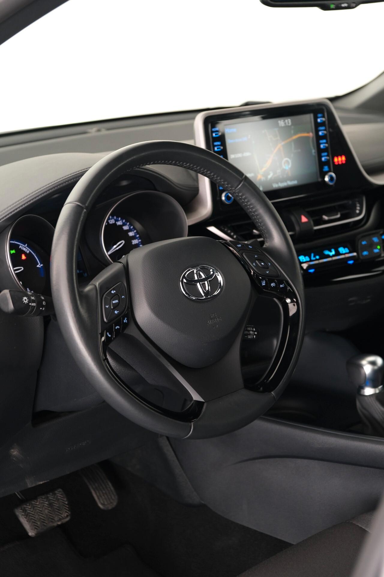 Toyota C-HR 1.8 Hybrid E-CVT BUSINESS