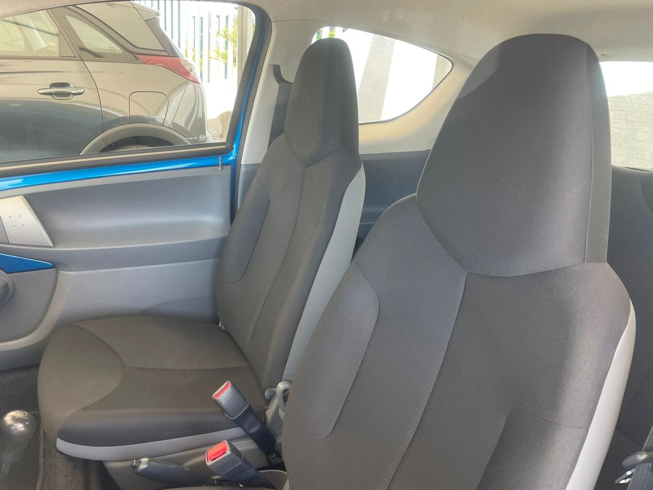Toyota Aygo 1.0 12V VVT-i 3 porte Deep Ocean Connect