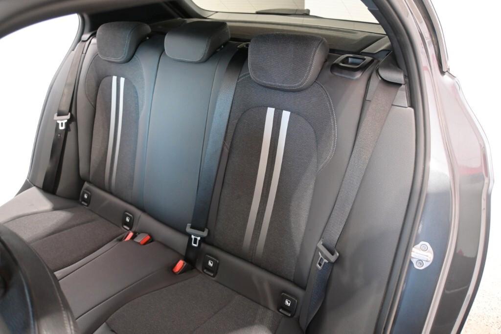 BMW 116D 115CV 6M. SPORT LINE ( FARI LED - BMW DIGITAL COCKPIT - HEAD-UP DISPLAY - TETTO PANORAMICO APR. - AMBIENT LIGHTS - SPORT INTERIOR - CRUISE - NAVI - MIRROR - PARK ASSISTANT - TELECAMERA POST. - CERCHI 17 )