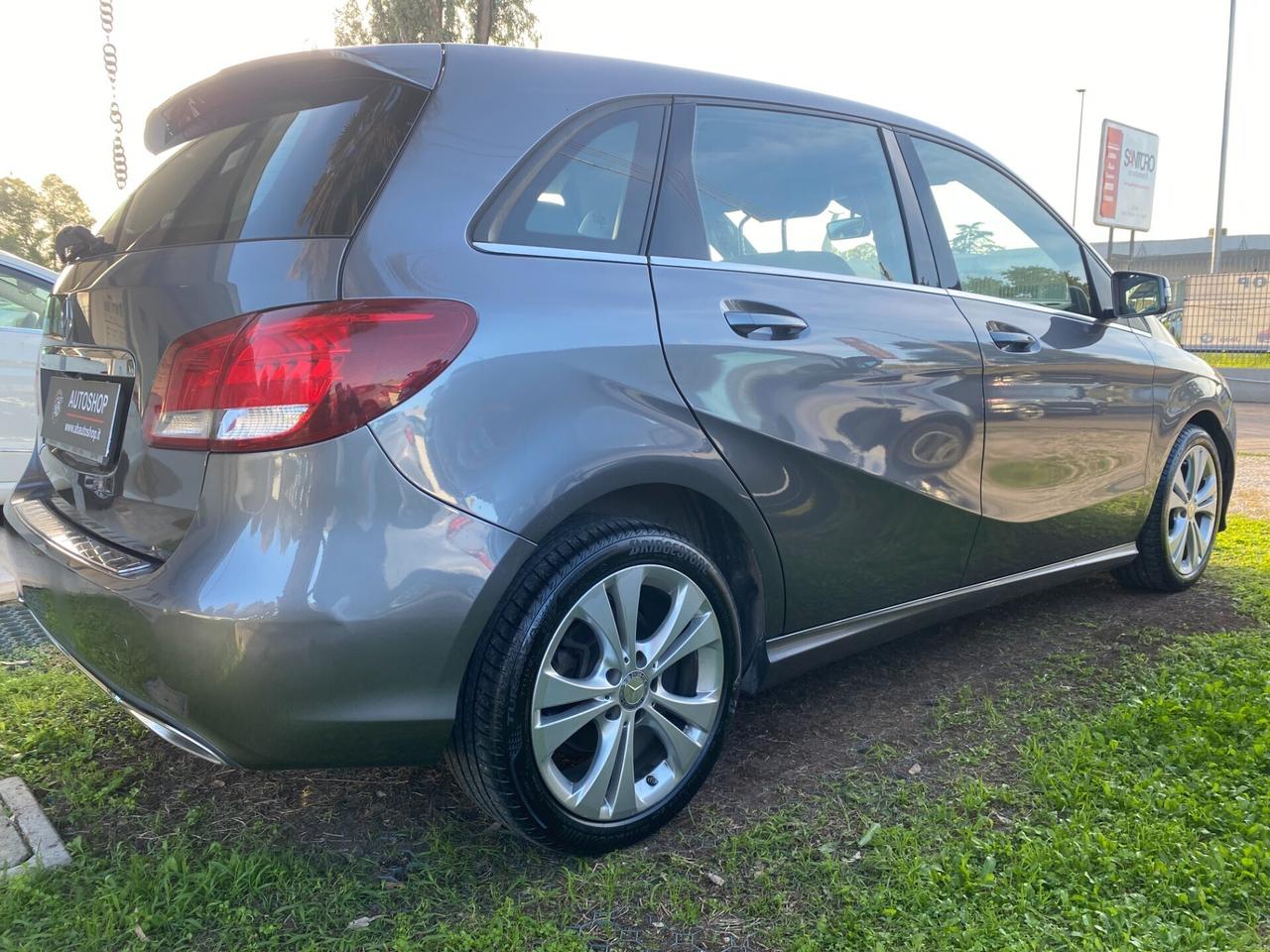 MERCEDES - Classe B - B 180 d Automatic Premium -