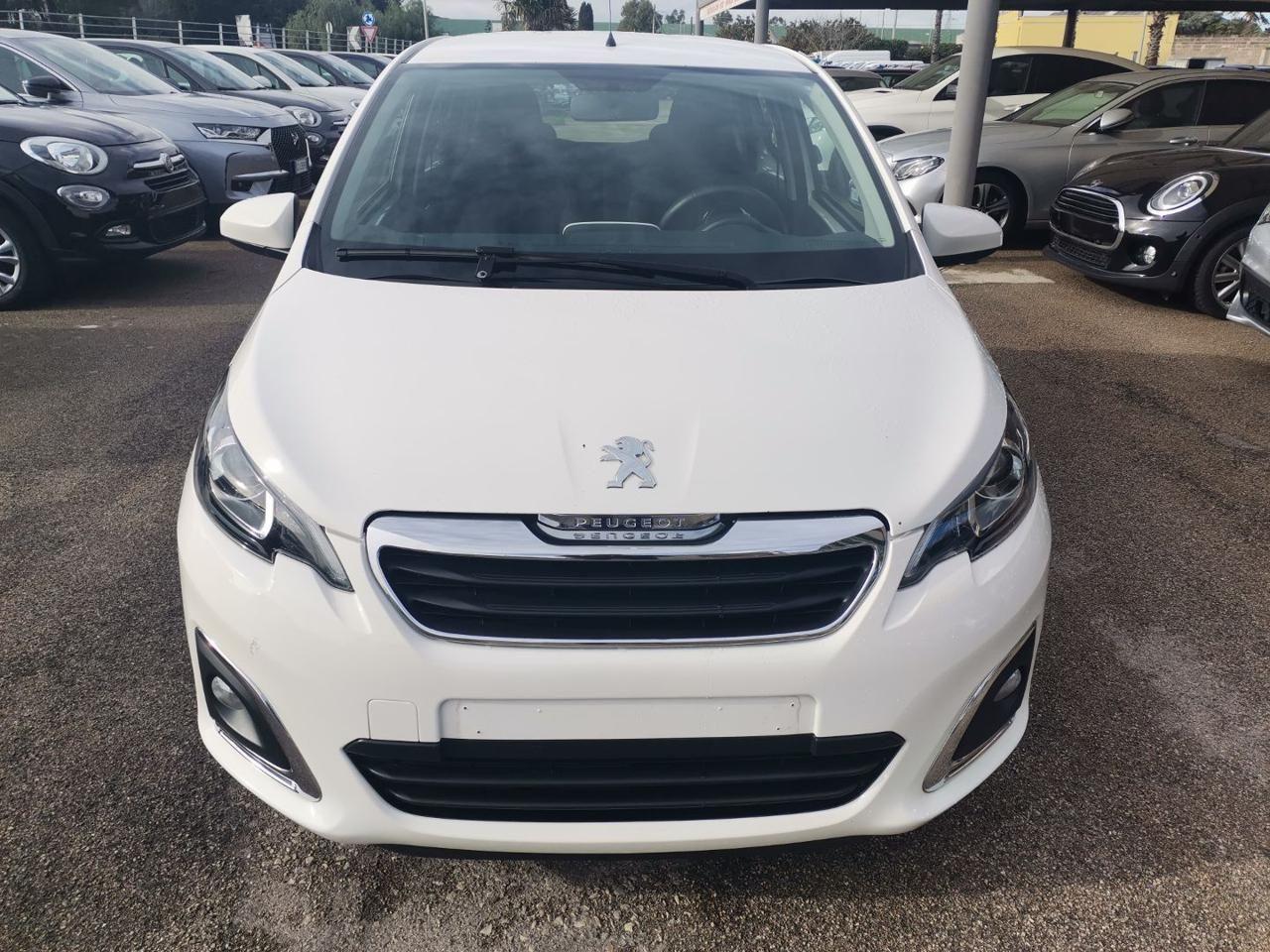 Peugeot 108 PureTech 82 5 porte Allure