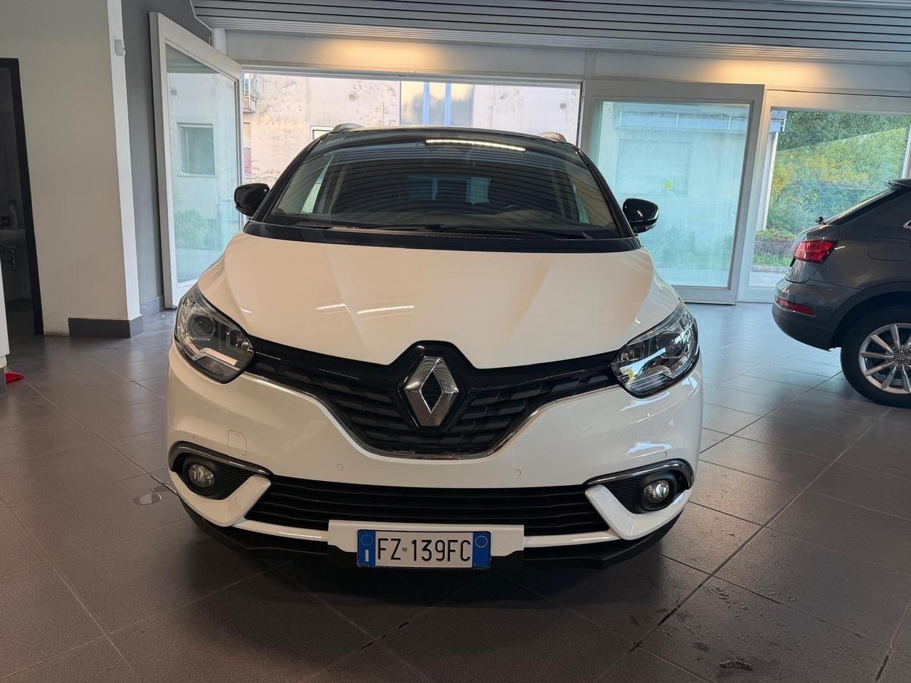Renault Grand Scenic Blue dCi 120 CV Initiale Paris