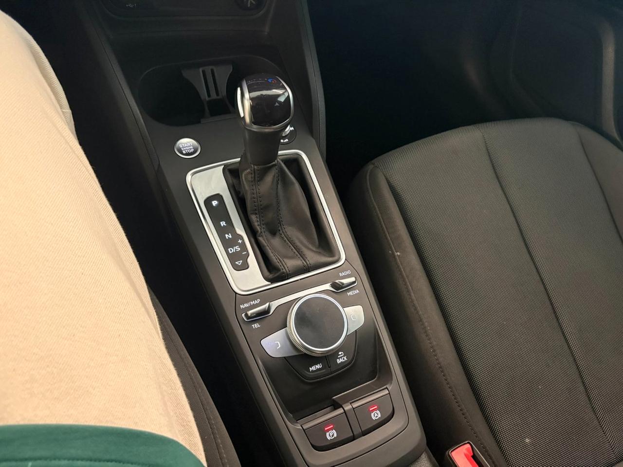 Audi Q2 35 1.5 tfsi S line edition s-tronic