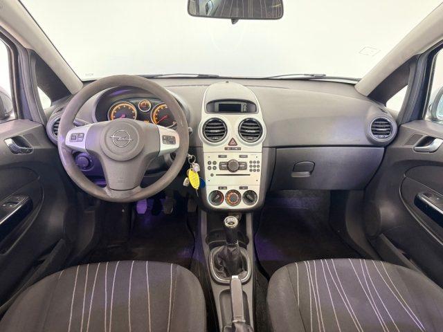 OPEL Corsa 1.2 5 porte Cosmo