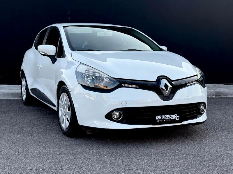 Renault Clio 5 Porte 1.2 BENZ 75cv ADATTA NEOPATENTATI