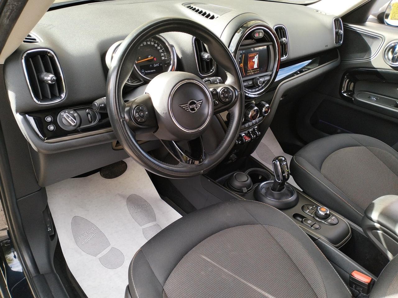 MINI Cooper D Countryman F60 2020 2.0 Business all4 auto 4x4