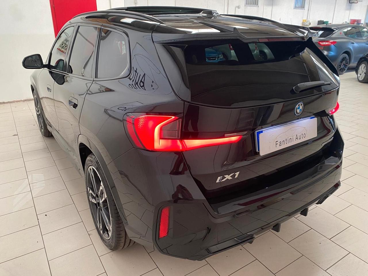 BMW iX1 eDrive20 Pacchetto M Sport Pro-Ok Neopatentati-LEGGI SOTTO