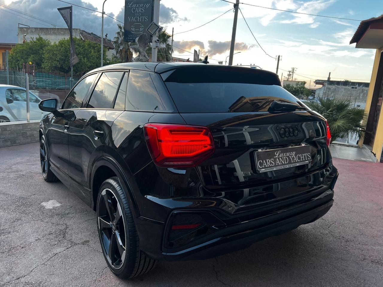 Audi Q2 35 TDI S tronic 2XS Line-TOTAL BLACK-FULL