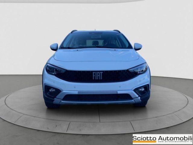 FIAT Tipo 1.5 Hybrid DCT 5 porte Cross