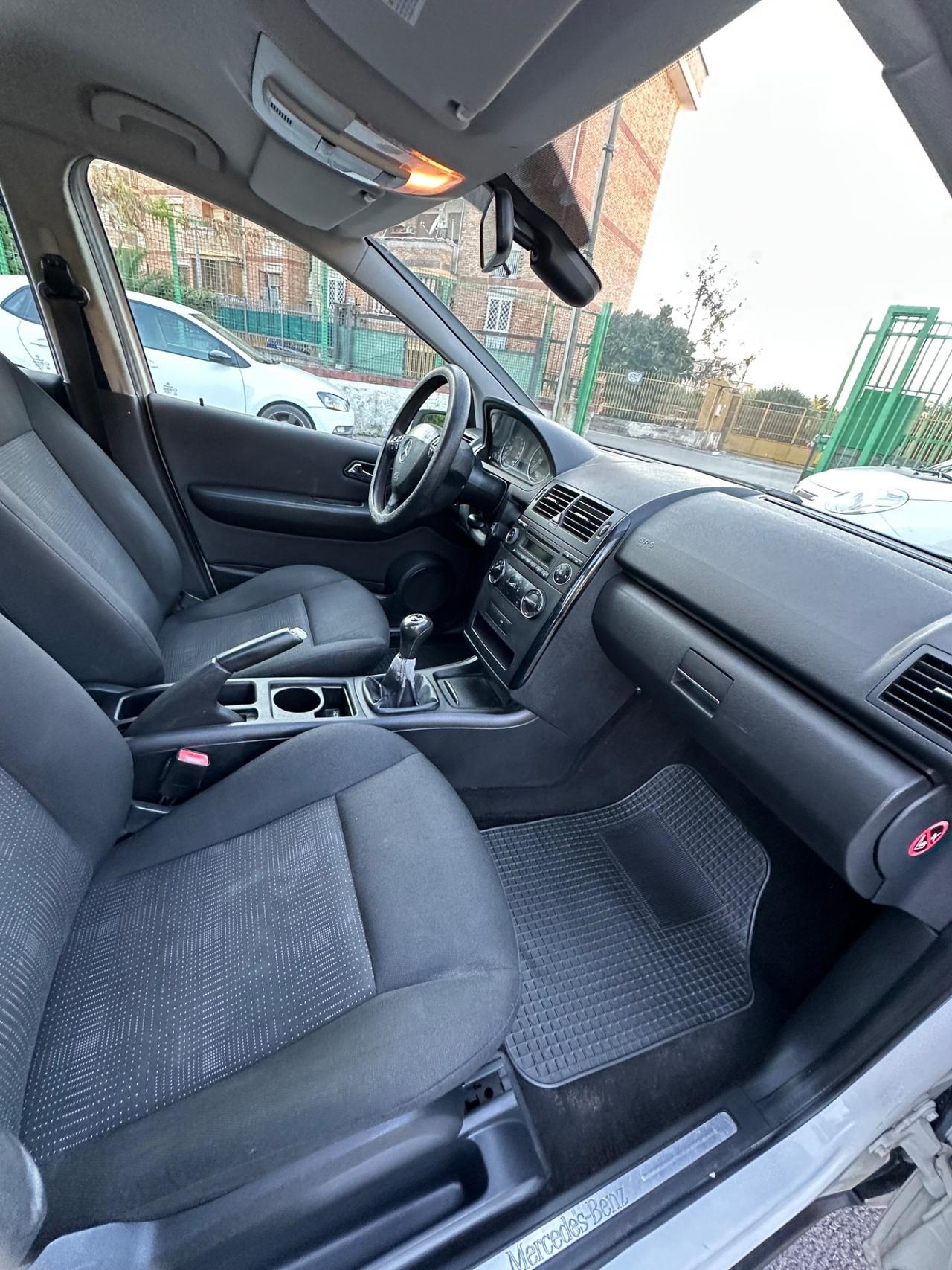 Mercedes-benz A 160 BlueEFFICIENCY Special Edition Sport