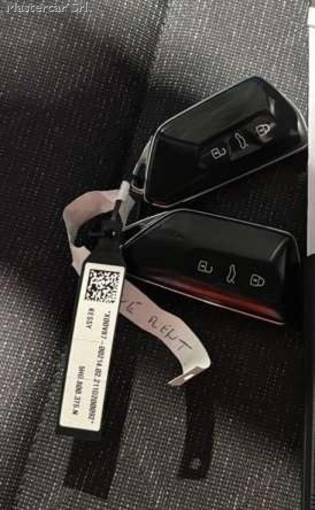 VOLKSWAGEN Golf Variant Variant 2.0 tdi Life 115cv dsg - GF674SF